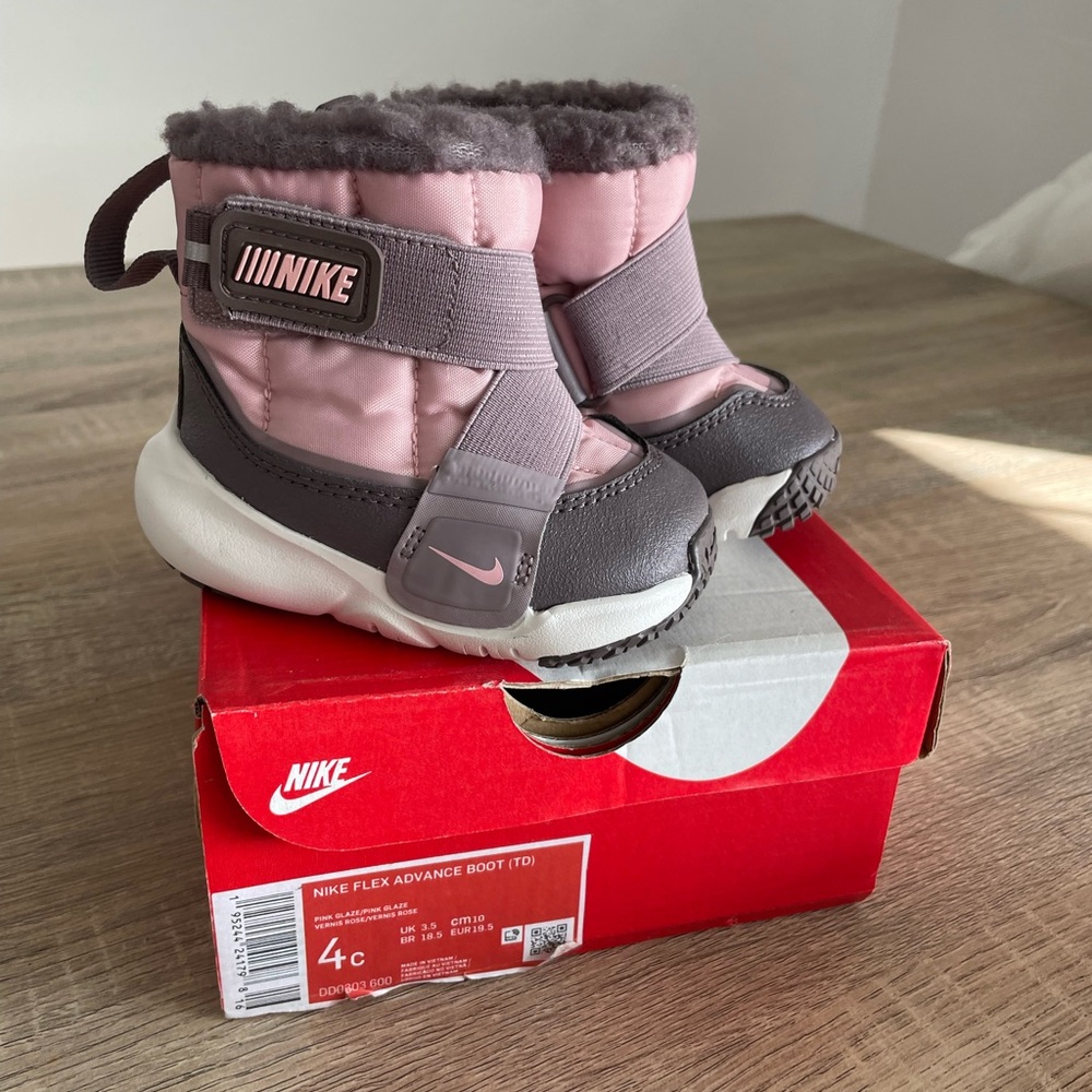 Nike Flex Advance Boots 4C toddler